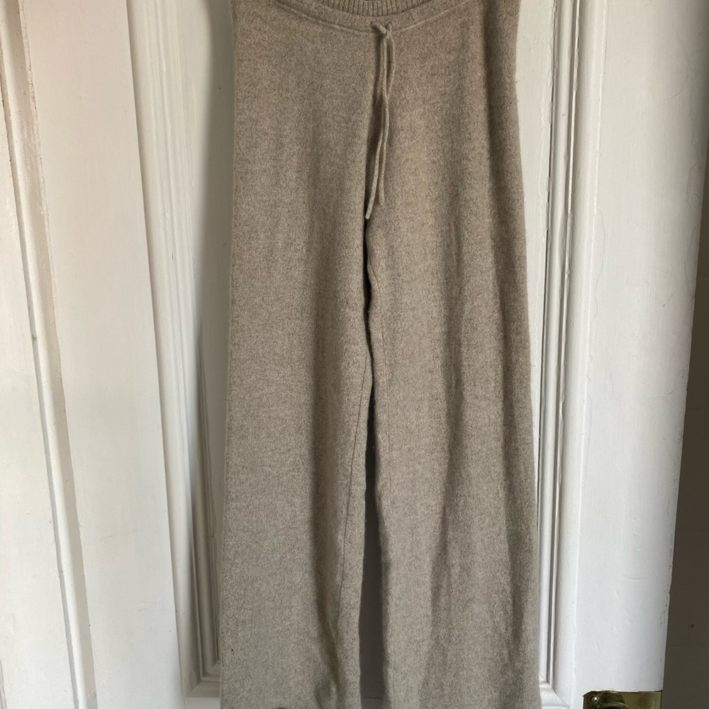 Cashmere Holt Renfrew Knit Wide-Leg Lounge Pants